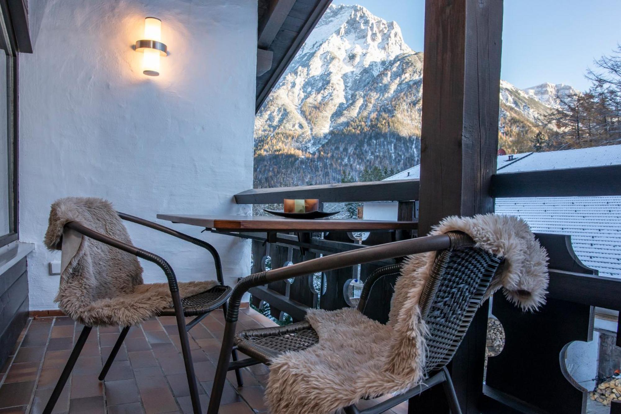 Ferienhaus Zauberberg - Magie Der Alpen - By Loewenherz Mittenwald Ngoại thất bức ảnh
